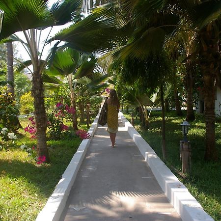 Ndame Beach alojamiento Paje Exterior foto