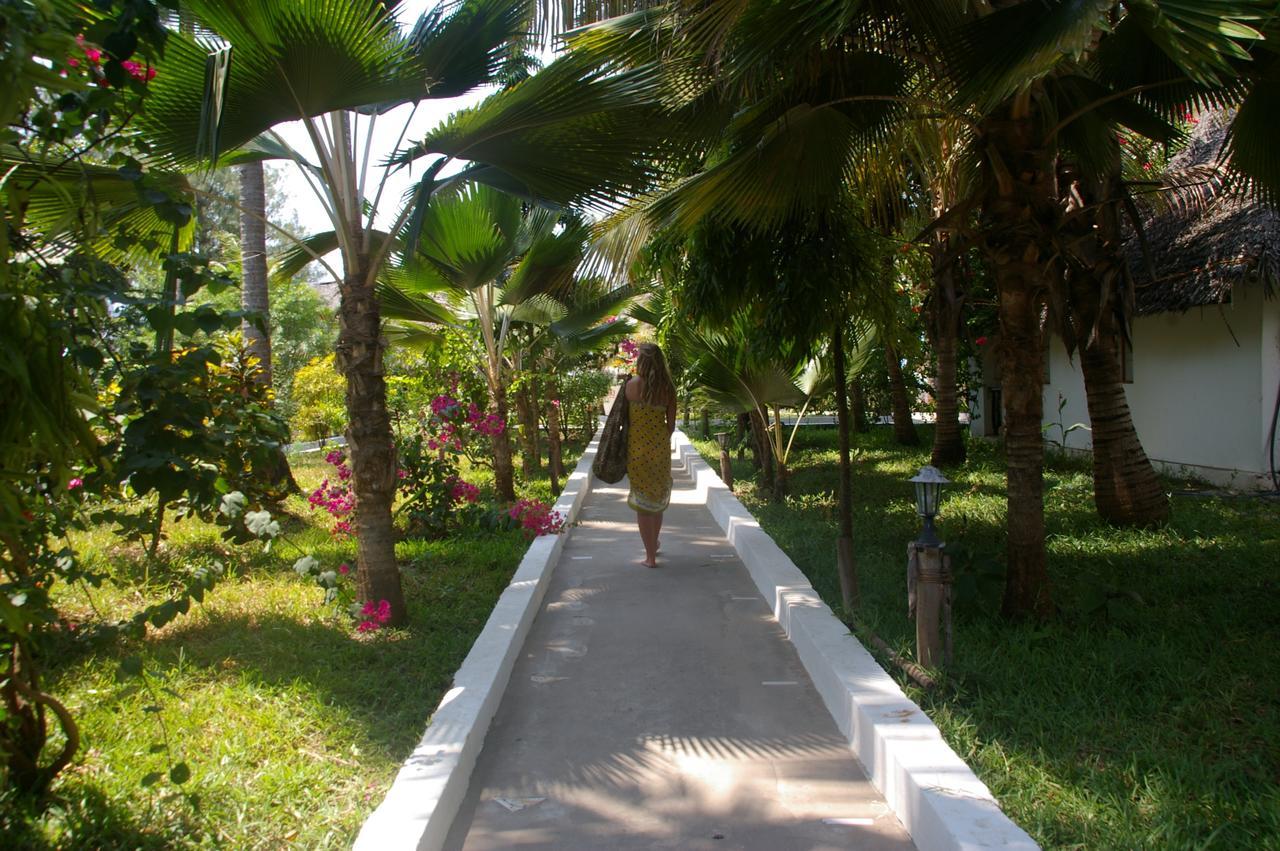 Ndame Beach alojamiento Paje Exterior foto